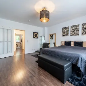 https://id-7106-private-apartment.hannover-hotel.net