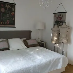https://namelos.getmunichhotels.com